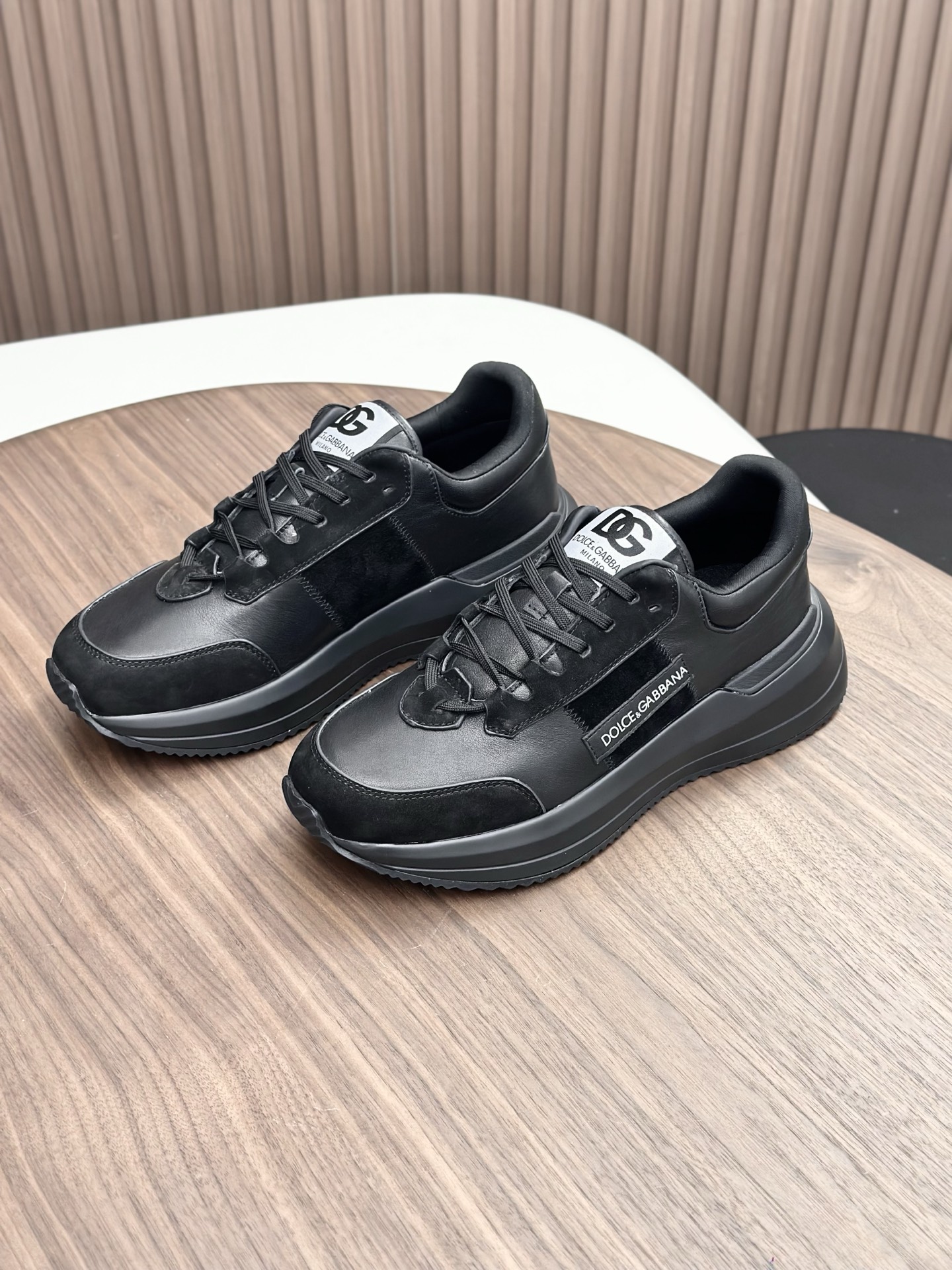 olce & Gabbana shoe